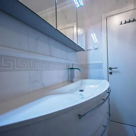 Vivaldi Deluxe Apartment Dubrovnik